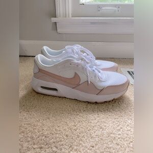 Women’s Nike Air Max SC shoes, size 8.5